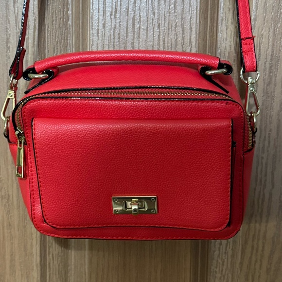 Red  Crossbody Bag NWOT - Picture 3 of 6